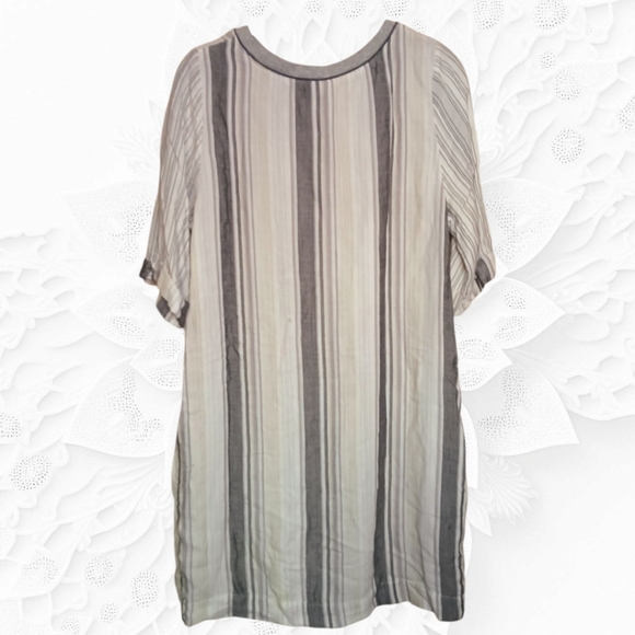 Mono B Striped Crew Neck Short Sleeve Shift/Dress - Picture 4 of 4